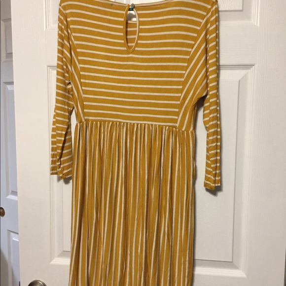 Jodifl Boutique Dress - Picture 2 of 8